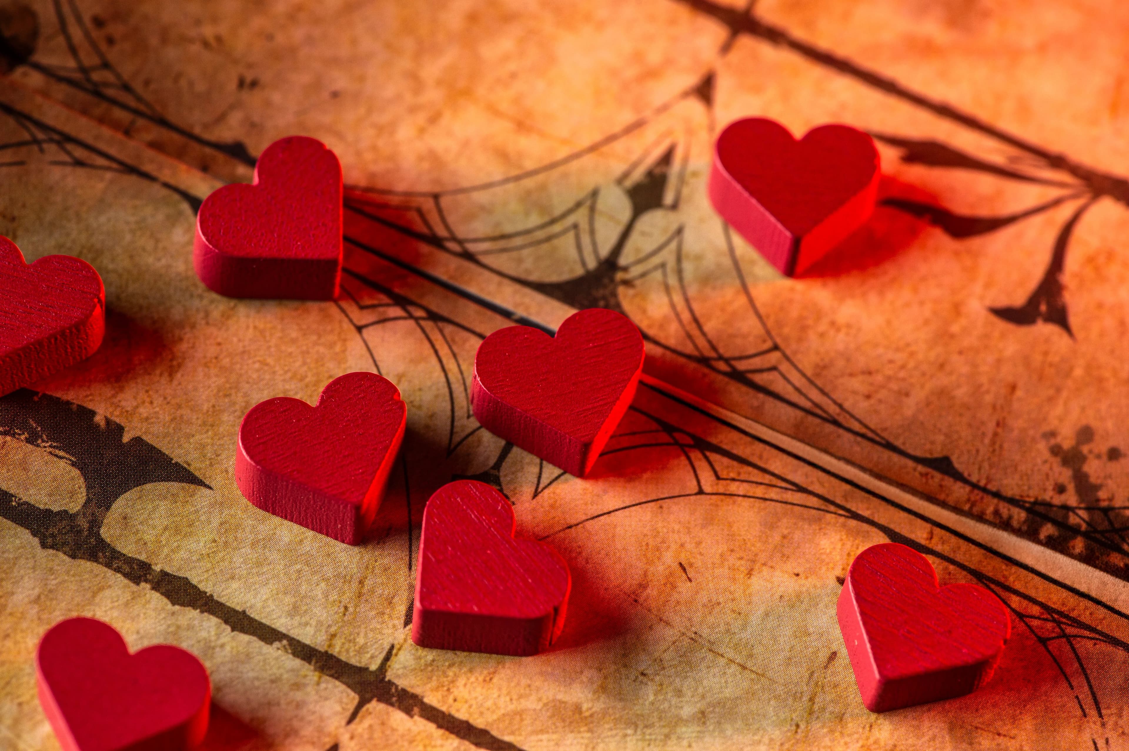 Heroes Love to Lie Jeu - Matériel Coeur